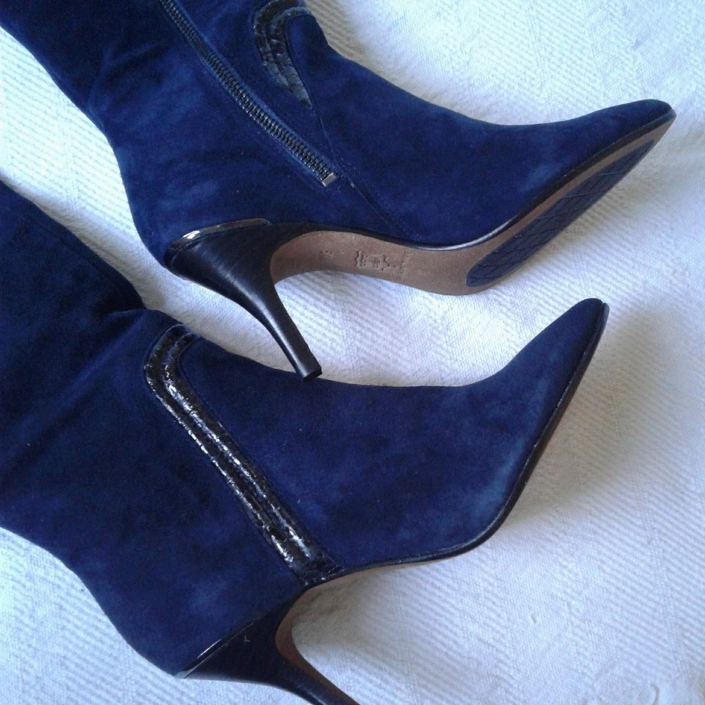 Donald J Pliner Tero Heeled Boots Blue Suede 😍